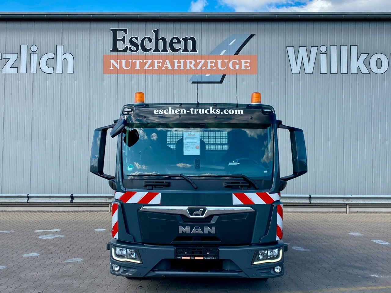 Lease a  MAN TGS 8.220 BB| MEILLER*3x Sitze*Navi*2x AHK*Klima MAN TGS 8.220 BB| MEILLER*3x Sitze*Navi*2x AHK*Klima: picture 9