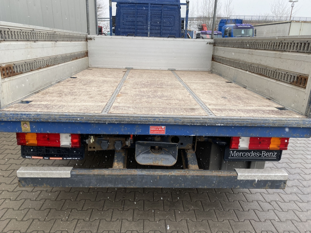 Dropside/ Flatbed truck Mercedes-Benz 1829 LL Axor: picture 10
