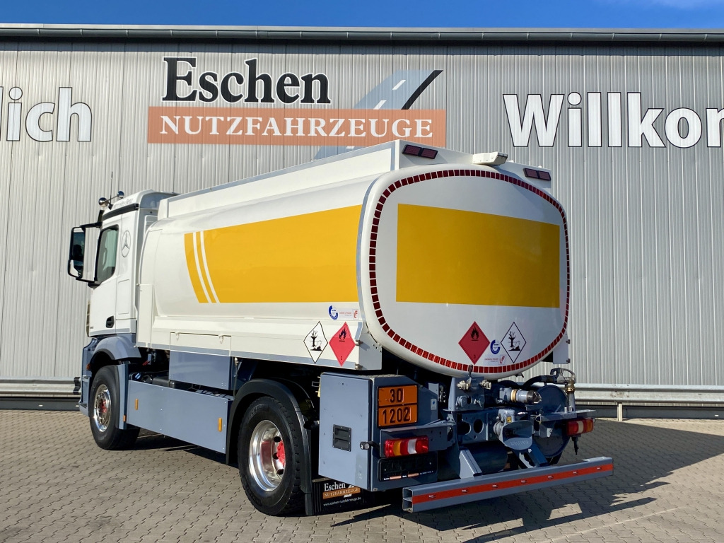 Mercedes-Benz 1848 Antos - Tank truck: picture 3 Mercedes-Benz 1848 Antos - Tank truck: picture 3