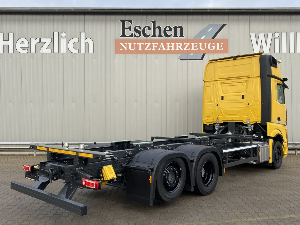 Mercedes-Benz 2542 L 6x2 Actros Giga-Space - Container transporter/ Swap body truck: picture 5 Mercedes-Benz 2542 L 6x2 Actros Giga-Space - Container transporter/ Swap body truck: picture 5