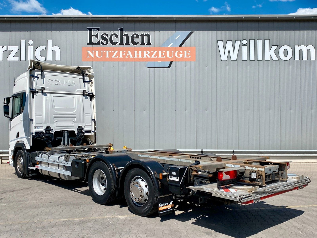 Scania R 450 B 6x2*4 | LBW 1,50to.*AHK*Retarder*Navi*AC - Container transporter/ Swap body truck: picture 3 Scania R 450 B 6x2*4 | LBW 1,50to.*AHK*Retarder*Navi*AC - Container transporter/ Swap body truck: picture 3