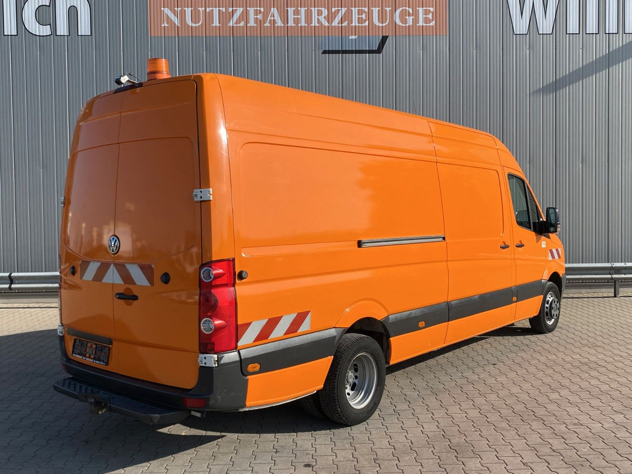 Volkswagen Crafter Kamerawagen |PC-Setup*Standklima*RFK*AHK - Passenger van: picture 5 Volkswagen Crafter Kamerawagen |PC-Setup*Standklima*RFK*AHK - Passenger van: picture 5