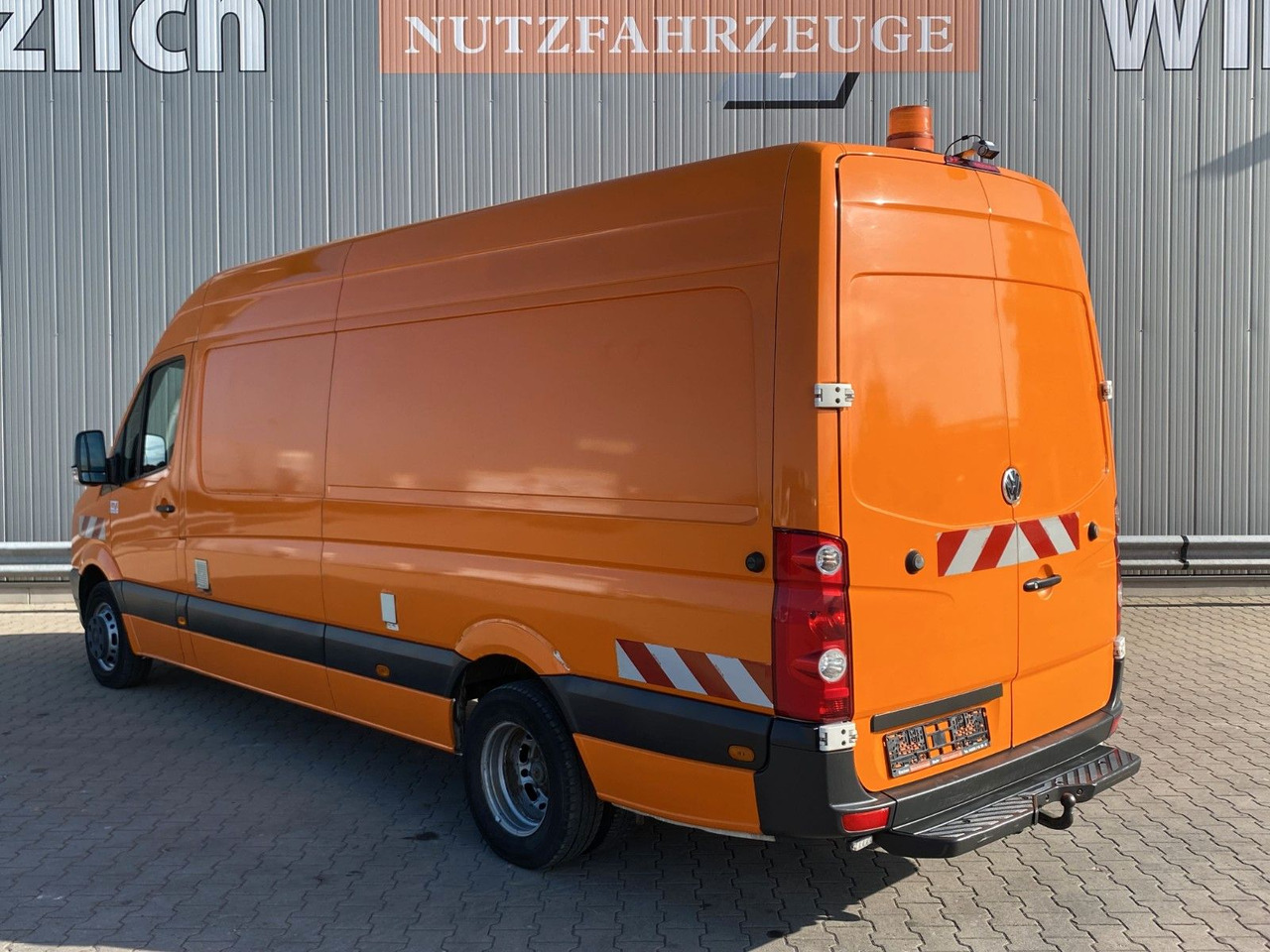 Volkswagen Crafter Kamerawagen |PC-Setup*Standklima*RFK*AHK - Passenger van: picture 3 Volkswagen Crafter Kamerawagen |PC-Setup*Standklima*RFK*AHK - Passenger van: picture 3