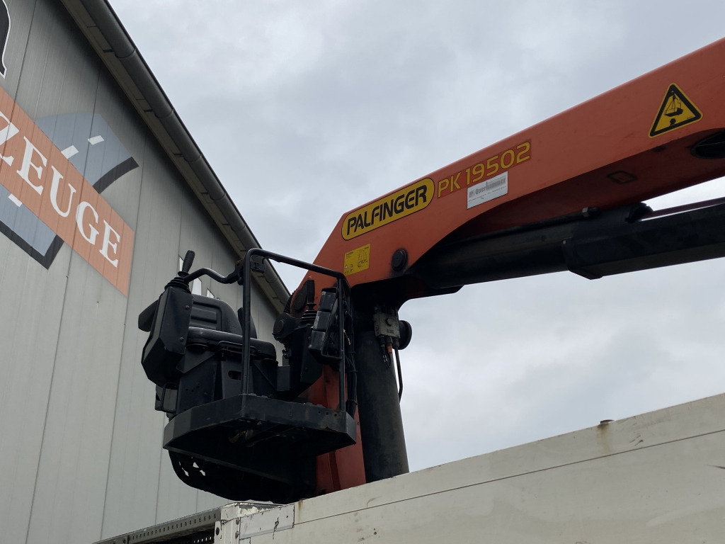 Volvo FM 410 6x2 / Palfinger PK 19502 Faltkran - Dropside/ Flatbed truck, Crane truck: picture 4 Volvo FM 410 6x2 / Palfinger PK 19502 Faltkran - Dropside/ Flatbed truck, Crane truck: picture 4