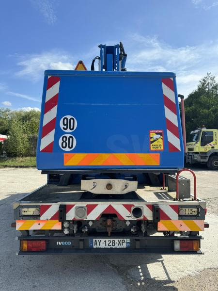 Iveco Eurocargo 100E18 - Truck mounted aerial platform: picture 3 Iveco Eurocargo 100E18 - Truck mounted aerial platform: picture 3