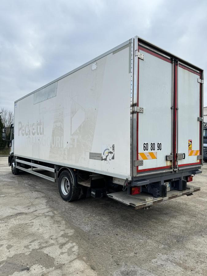 Iveco Eurocargo 160E30 - Refrigerator truck: picture 5 Iveco Eurocargo 160E30 - Refrigerator truck: picture 5