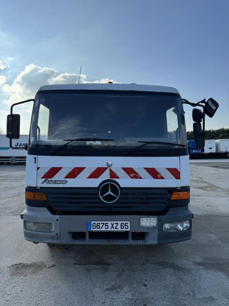 Road sweeper Mercedes Atego: picture 8