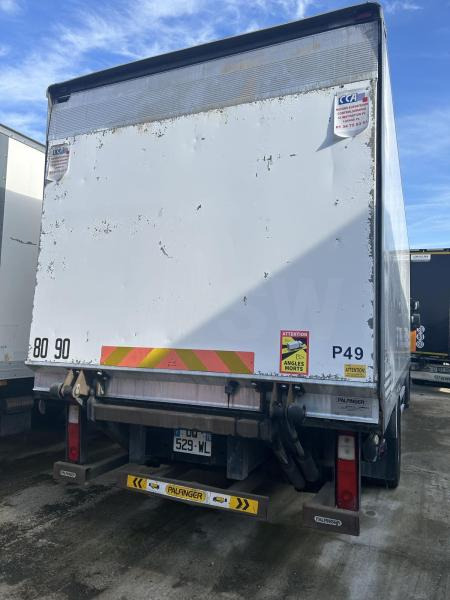 Renault D-Series D19 - Box truck: picture 4 Renault D-Series D19 - Box truck: picture 4