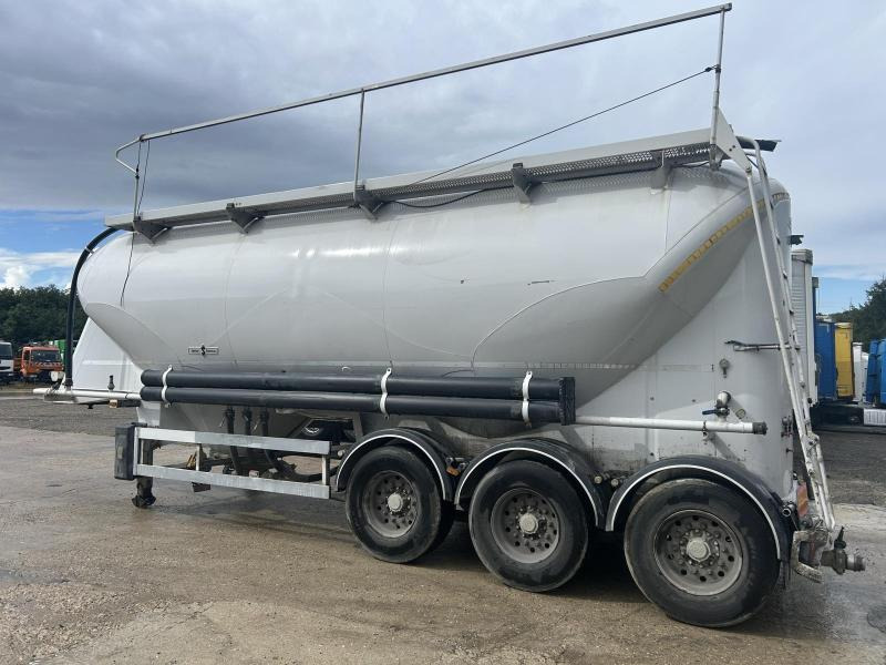 Spitzer - Tank semi-trailer: picture 1 Spitzer - Tank semi-trailer: picture 1