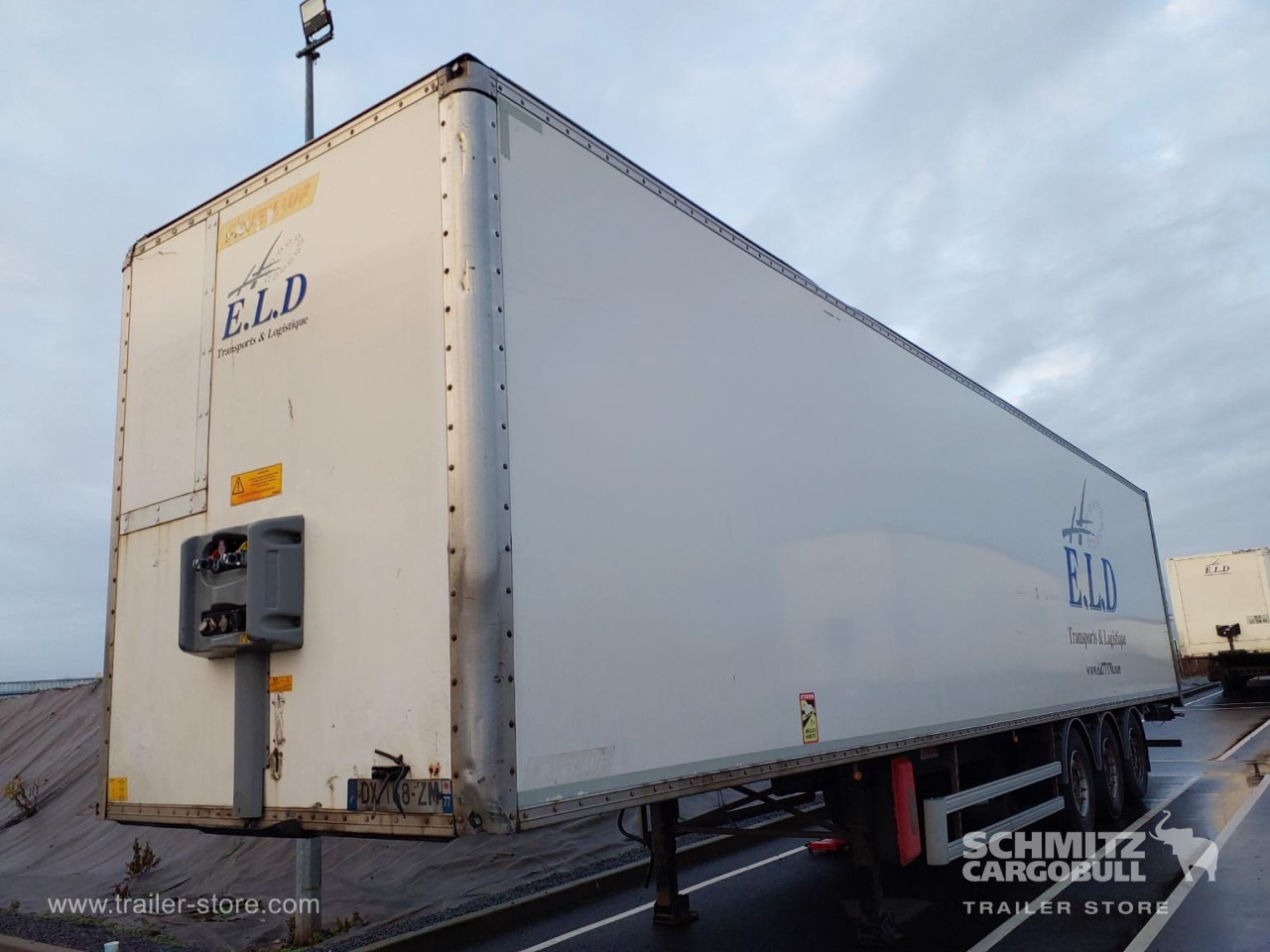 FRUEHAUF Dryfreight Standard Roller shutter door - Closed box semi-trailer: picture 5 FRUEHAUF Dryfreight Standard Roller shutter door - Closed box semi-trailer: picture 5
