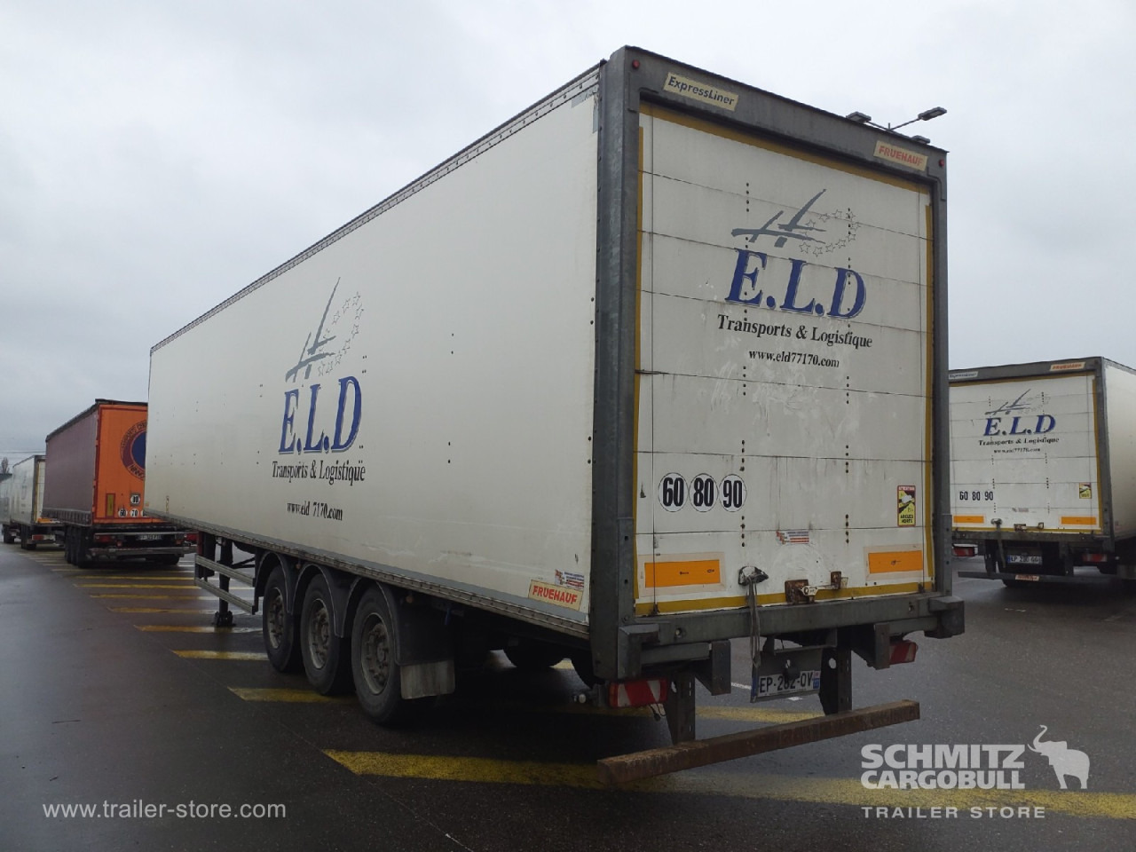 FRUEHAUF Dryfreight Standard Roller shutter door - Closed box semi-trailer: picture 2 FRUEHAUF Dryfreight Standard Roller shutter door - Closed box semi-trailer: picture 2