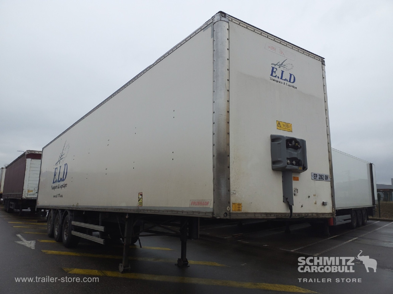 FRUEHAUF Dryfreight Standard Roller shutter door - Closed box semi-trailer: picture 1 FRUEHAUF Dryfreight Standard Roller shutter door - Closed box semi-trailer: picture 1