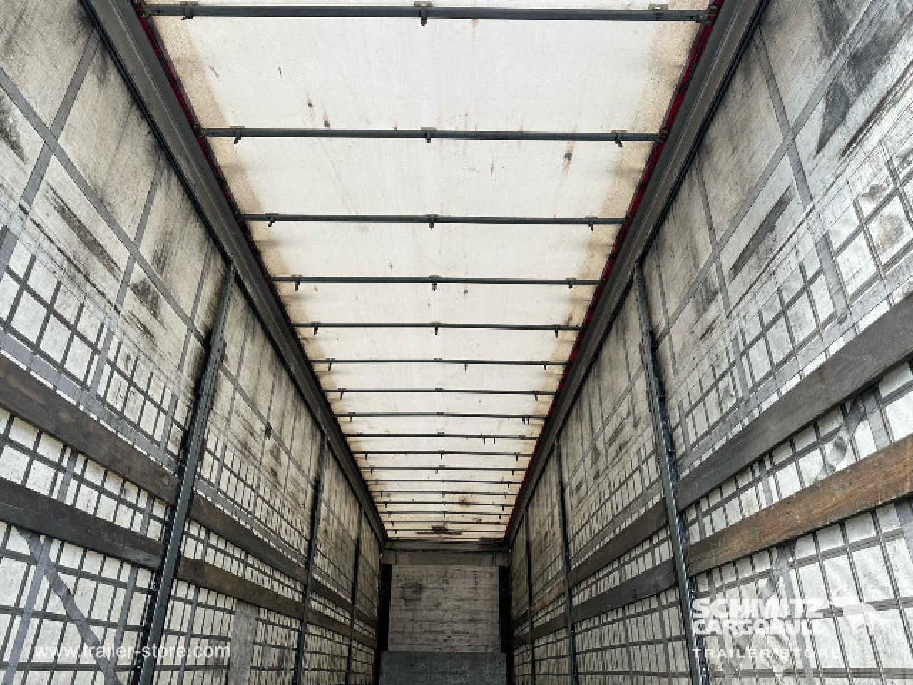 SCHMITZ Curtainsider Mega - Curtainsider semi-trailer: picture 2 SCHMITZ Curtainsider Mega - Curtainsider semi-trailer: picture 2