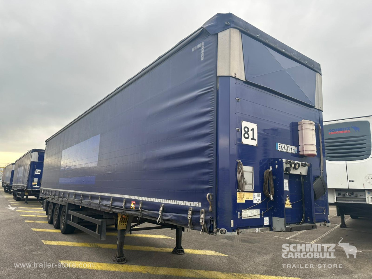 SCHMITZ Curtainsider Mega - Curtainsider semi-trailer: picture 1 SCHMITZ Curtainsider Mega - Curtainsider semi-trailer: picture 1