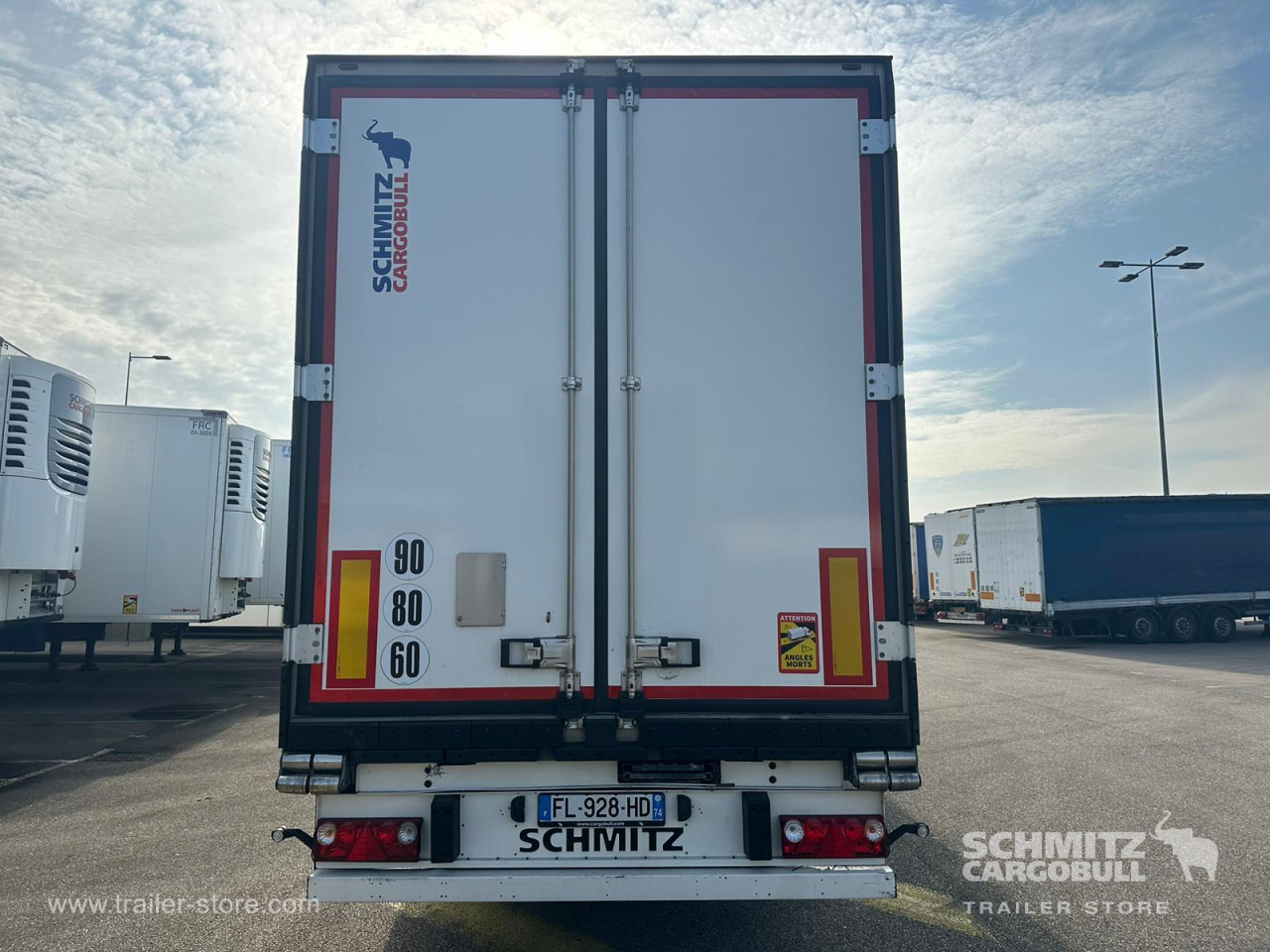 Isothermal semi-trailer SCHMITZ Reefer Standard: picture 11