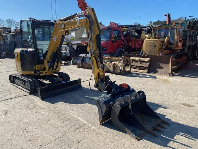 Cat 303 CR - Mini excavator: picture 2 Cat 303 CR - Mini excavator: picture 2