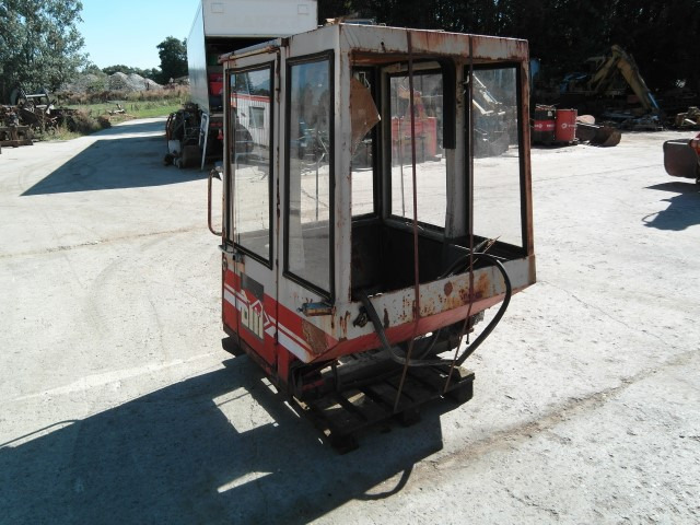 Kabine O&K L 5  - Cab and interior for Construction machinery: picture 4 Kabine O&K L 5  - Cab and interior for Construction machinery: picture 4