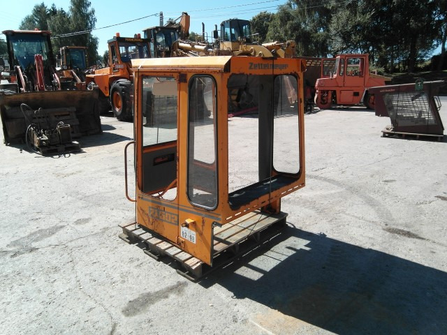 Kabine Zettelmeyer ZL 602  - Cab and interior for Construction machinery: picture 2 Kabine Zettelmeyer ZL 602  - Cab and interior for Construction machinery: picture 2