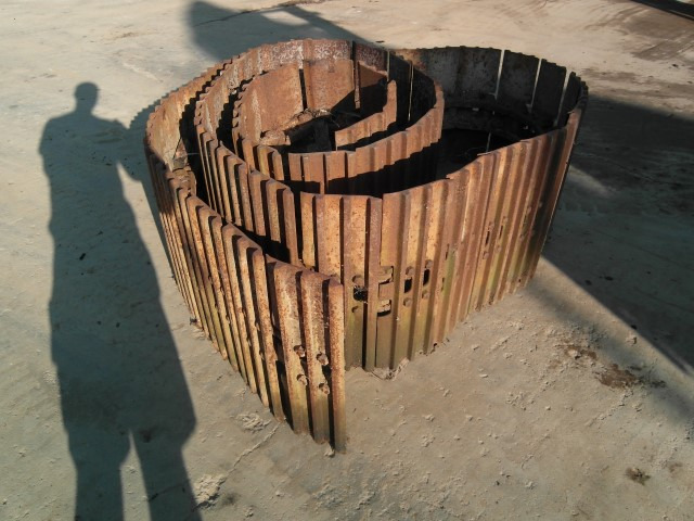 Liebherr R 912  - Track for Construction machinery: picture 1 Liebherr R 912  - Track for Construction machinery: picture 1