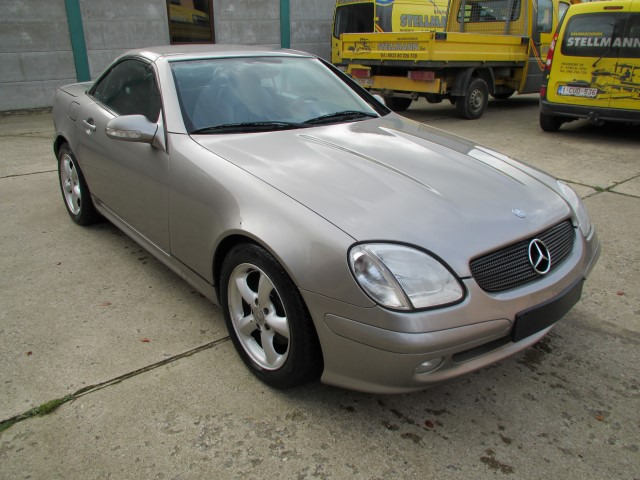 Mercedes SLK 200 - Car: picture 2 Mercedes SLK 200 - Car: picture 2