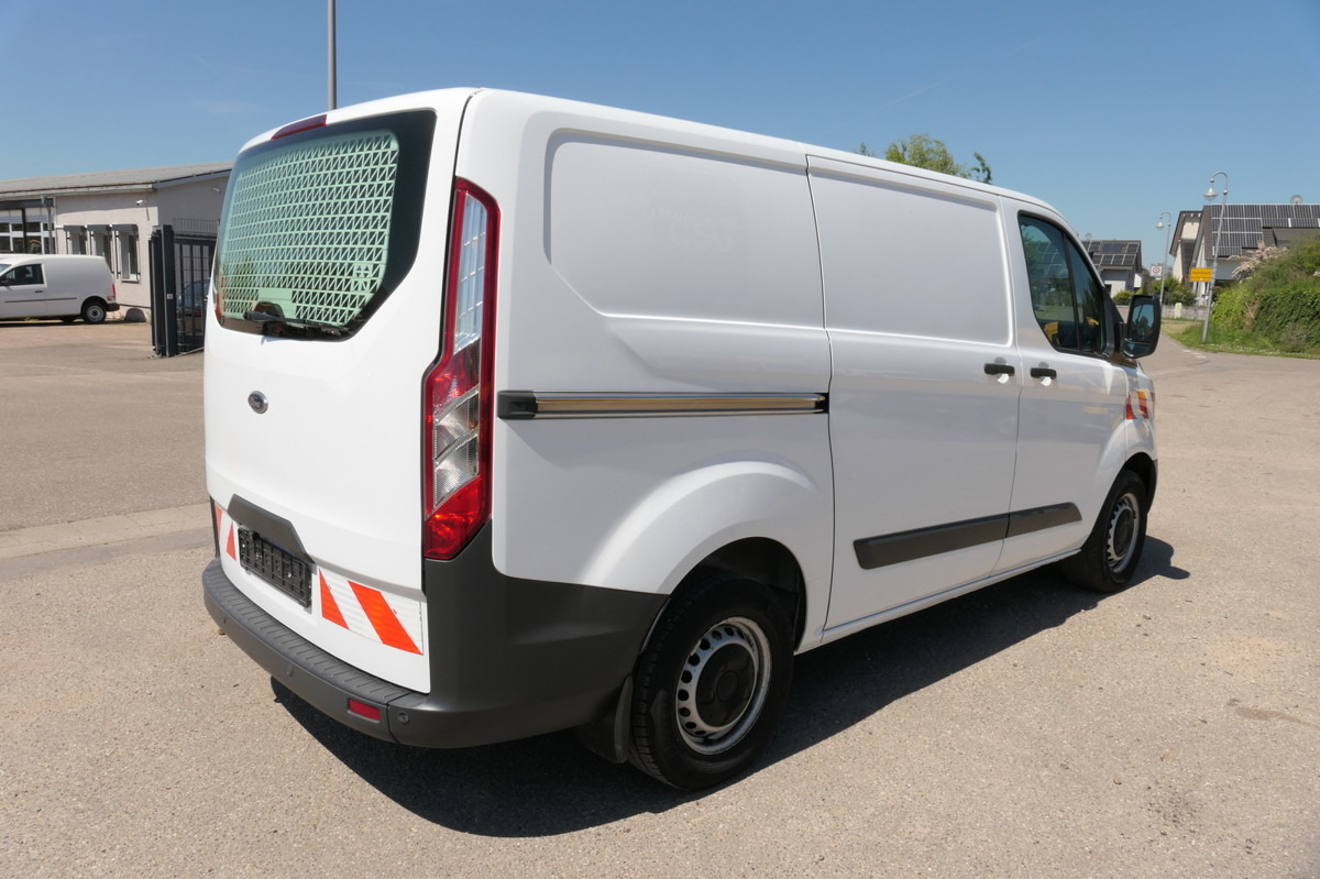 FORD Transit Custom 290 2.0 TDCi KLIMA WERKSTATTEINBA - Small van: picture 4 FORD Transit Custom 290 2.0 TDCi KLIMA WERKSTATTEINBA - Small van: picture 4