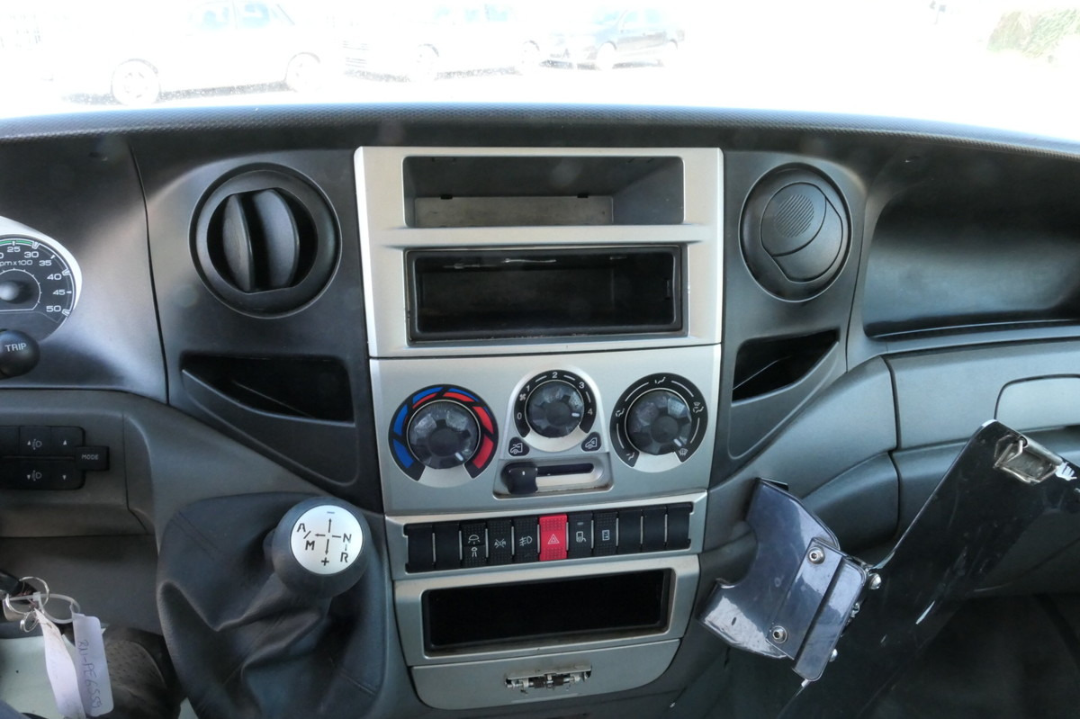Lease a IVECO Daily 35 S11 C30C AUTOMATIK KAMERA MAXI Regale D IVECO Daily 35 S11 C30C AUTOMATIK KAMERA MAXI Regale D: picture 9