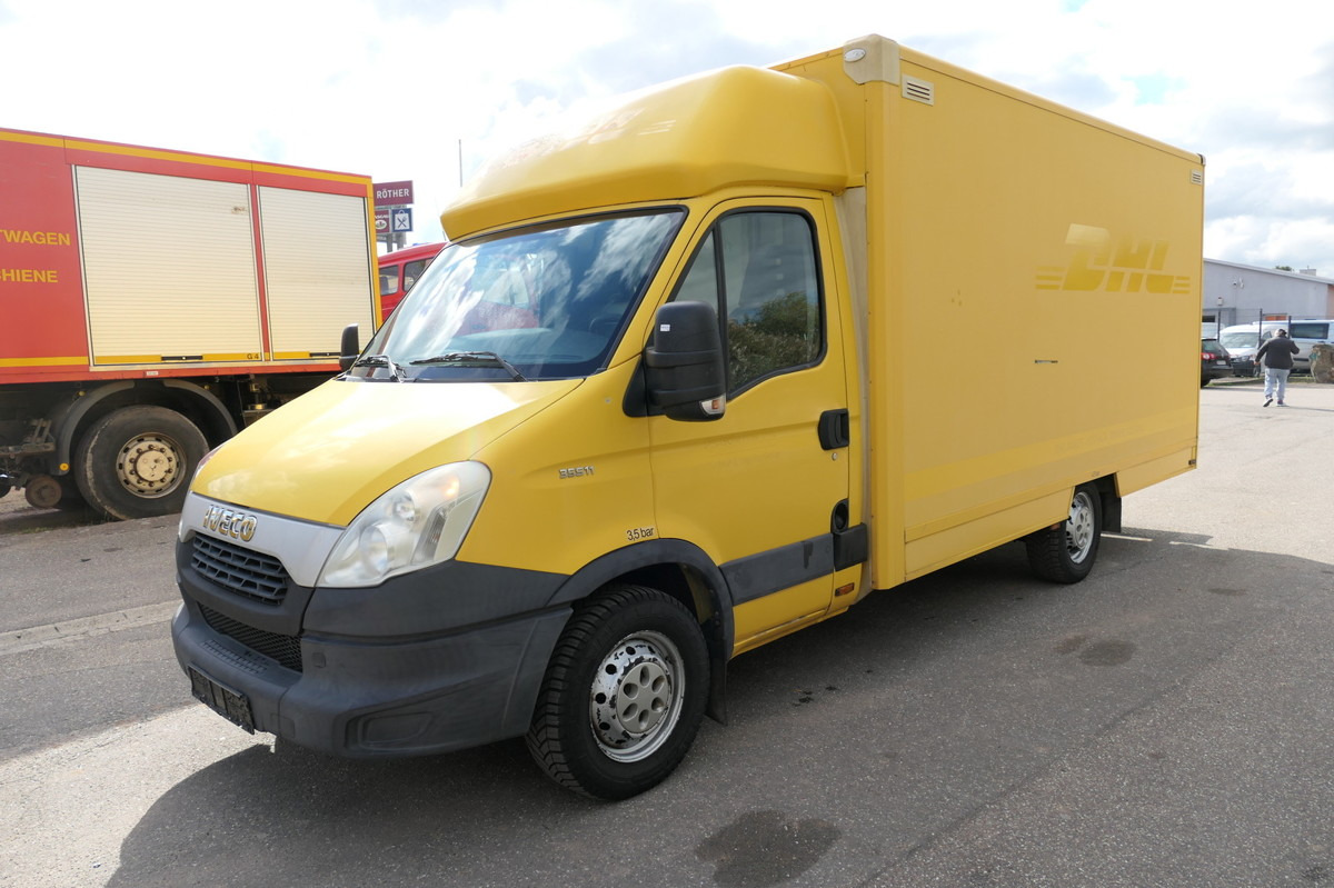 IVECO Daily 35 S11 C30C AUTOMATIK KAMERA Regale LUFT D - Box van: picture 1 IVECO Daily 35 S11 C30C AUTOMATIK KAMERA Regale LUFT D - Box van: picture 1