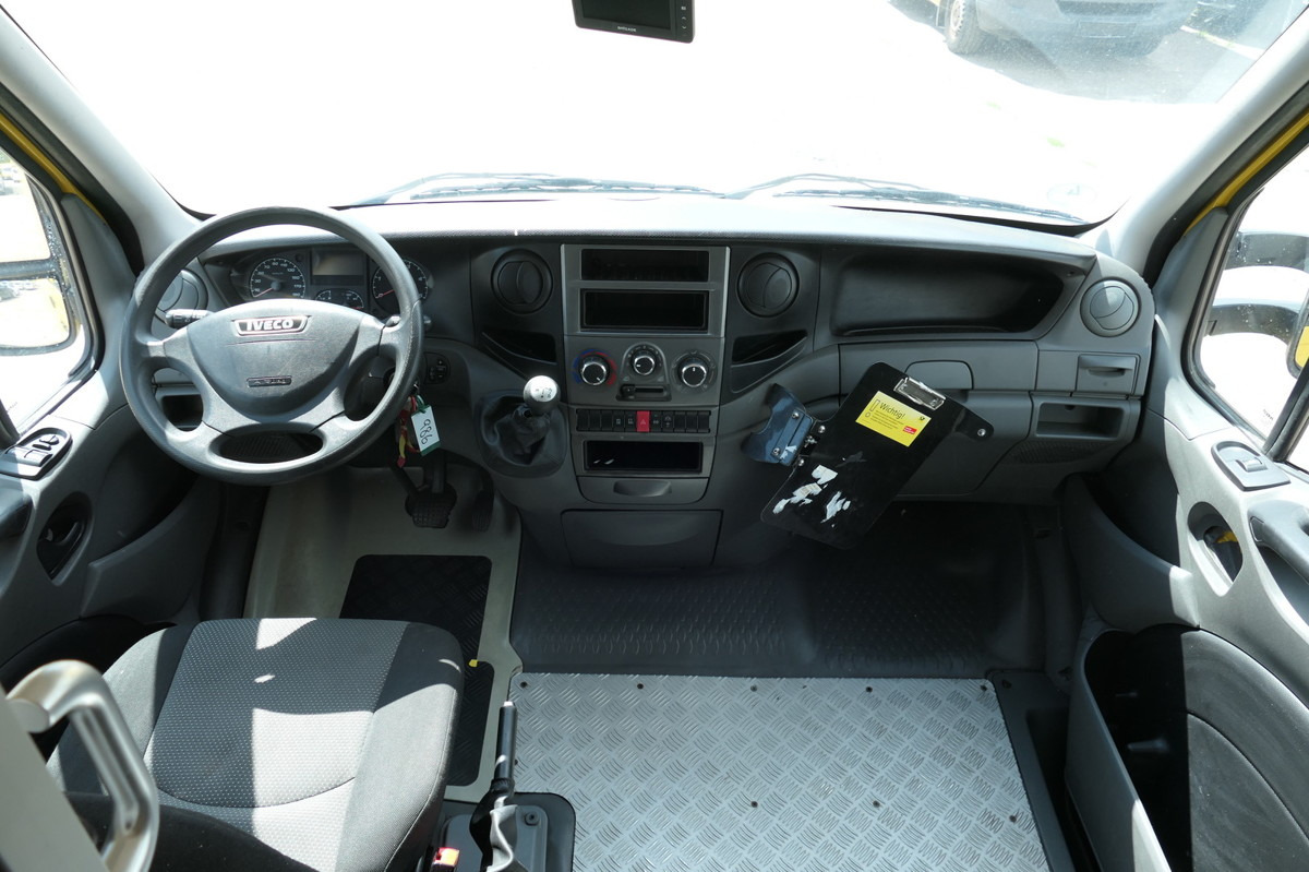 Box van IVECO Daily 35 S11 C30C AUTOMATIK KAMERA Regale LUFT D: picture 9