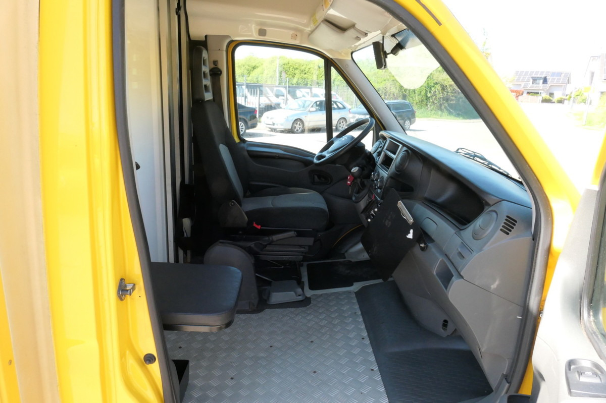 IVECO Daily 35 S11 KURZ C30C AUTOMATIK KAMERA Regale L - Box van: picture 5 IVECO Daily 35 S11 KURZ C30C AUTOMATIK KAMERA Regale L - Box van: picture 5