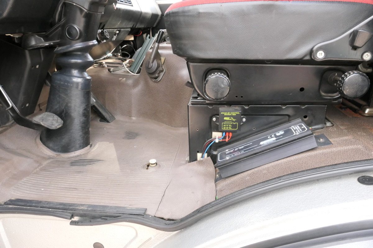 Fire truck MERCEDES-BENZ 1019 AF Rüstwagen 4x4 TOP ZUSTAND: picture 16