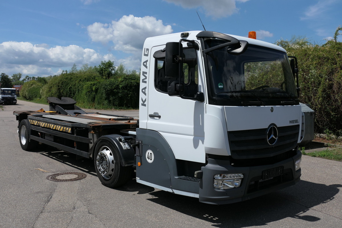 MERCEDES-BENZ Kamag Wiesel WBH 25 Wiesel Umsetzfahrzeug - Container transporter/ Swap body truck: picture 4 MERCEDES-BENZ Kamag Wiesel WBH 25 Wiesel Umsetzfahrzeug - Container transporter/ Swap body truck: picture 4