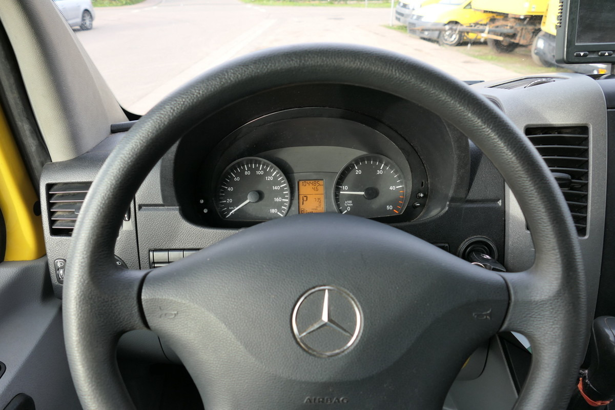 Box van MERCEDES-BENZ SPRINTER 310 CDI MAXI EURO-5 KOFFER REGALE KAMER: picture 11 Box van MERCEDES-BENZ SPRINTER 310 CDI MAXI EURO-5 KOFFER REGALE KAMER: picture 11