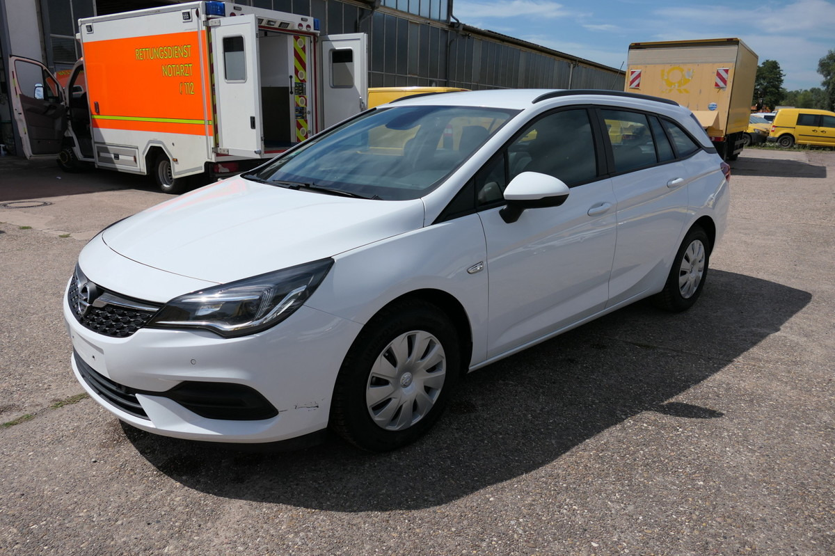 OPEL Astra Sports Tourer 1.5 CDTI KLIMA - Car: picture 2 OPEL Astra Sports Tourer 1.5 CDTI KLIMA - Car: picture 2