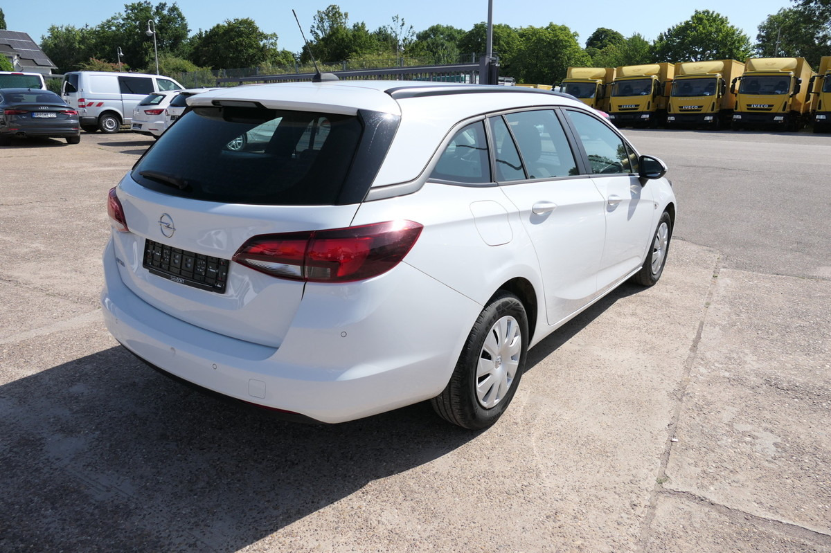 OPEL Astra Sports Tourer 1.5 CDTI KLIMA - Car: picture 4 OPEL Astra Sports Tourer 1.5 CDTI KLIMA - Car: picture 4