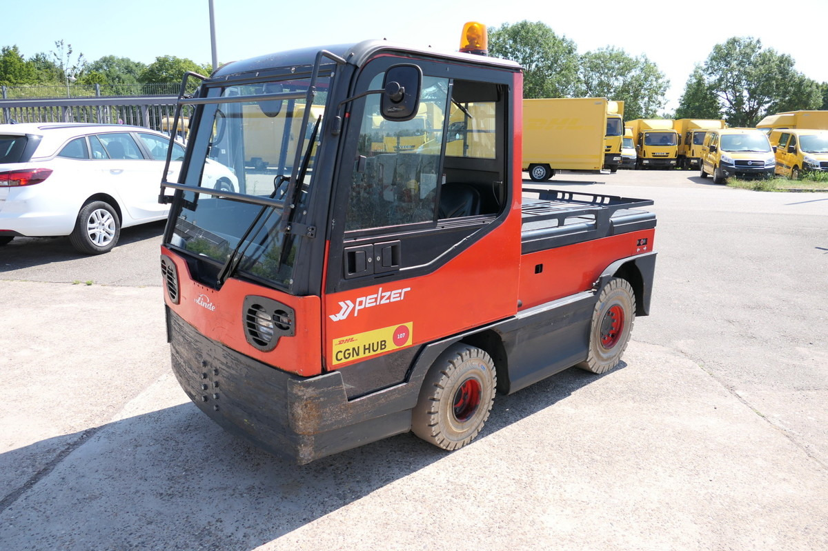 LINDE P250 Schlepper AHK Batterie 24/2021 Schiebetüren - Other machinery: picture 2 LINDE P250 Schlepper AHK Batterie 24/2021 Schiebetüren - Other machinery: picture 2