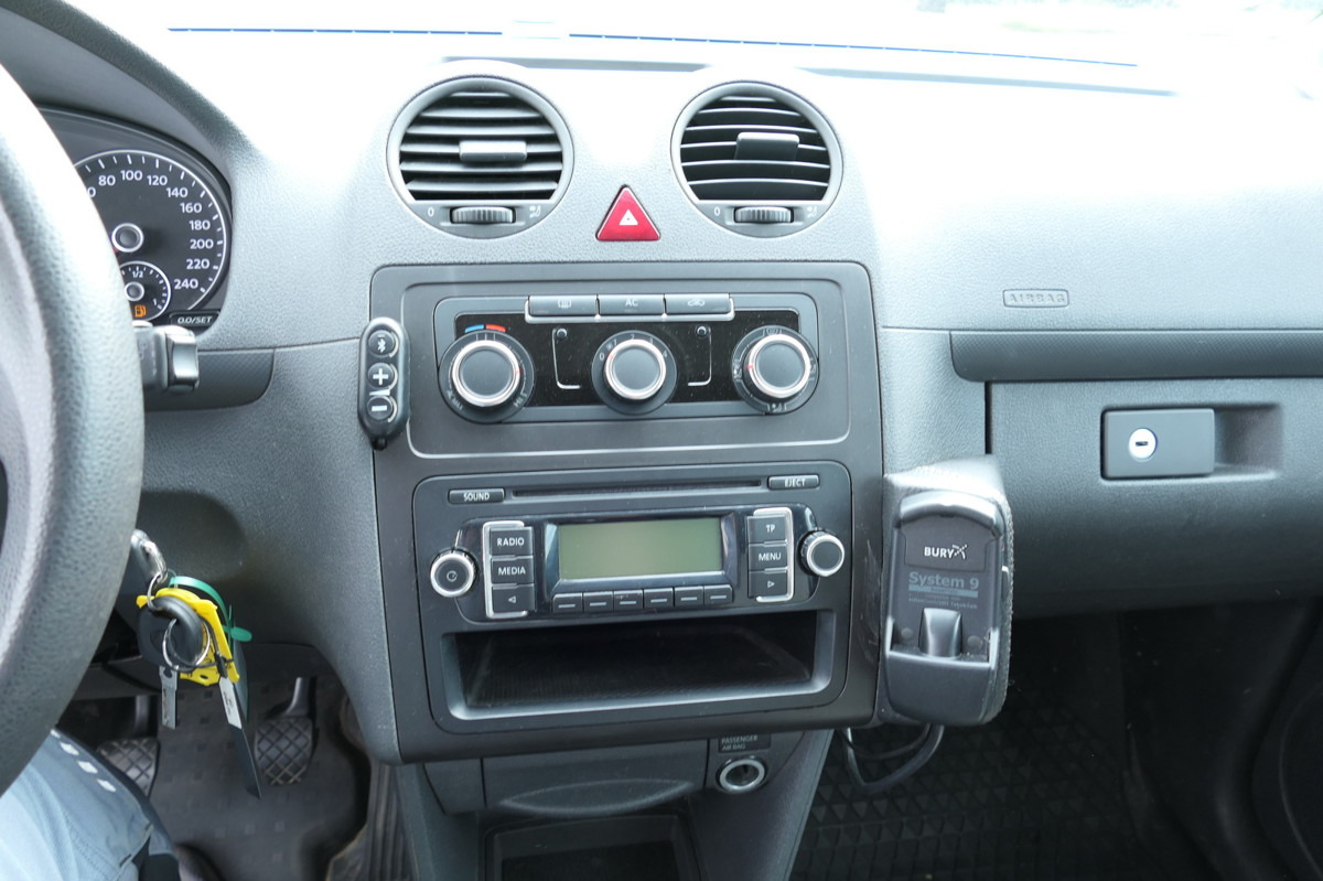 Small van VW Caddy 2.0 TDI 4Motion Klima Werkstatteinbauten: picture 10