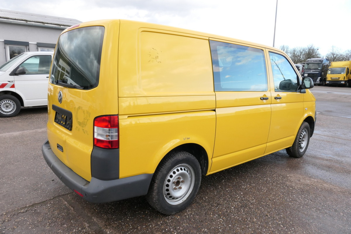 VW T5 Transporter 1.9 TDI PARKTRONIK 2xSCHIEBETÜR - Small van: picture 4 VW T5 Transporter 1.9 TDI PARKTRONIK 2xSCHIEBETÜR - Small van: picture 4