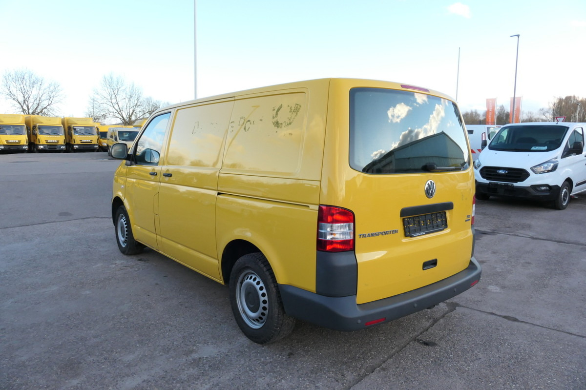 VW T5 Transporter 1.9 TDI PARKTRONIK 2xSCHIEBETÜR - Small van: picture 4 VW T5 Transporter 1.9 TDI PARKTRONIK 2xSCHIEBETÜR - Small van: picture 4