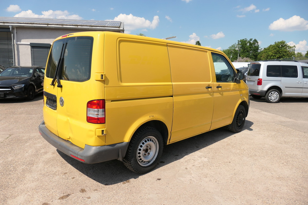 VW T5 Transporter 2.0 TDI 2-Sitzer Flügeltür EURO5 - Small van: picture 4 VW T5 Transporter 2.0 TDI 2-Sitzer Flügeltür EURO5 - Small van: picture 4