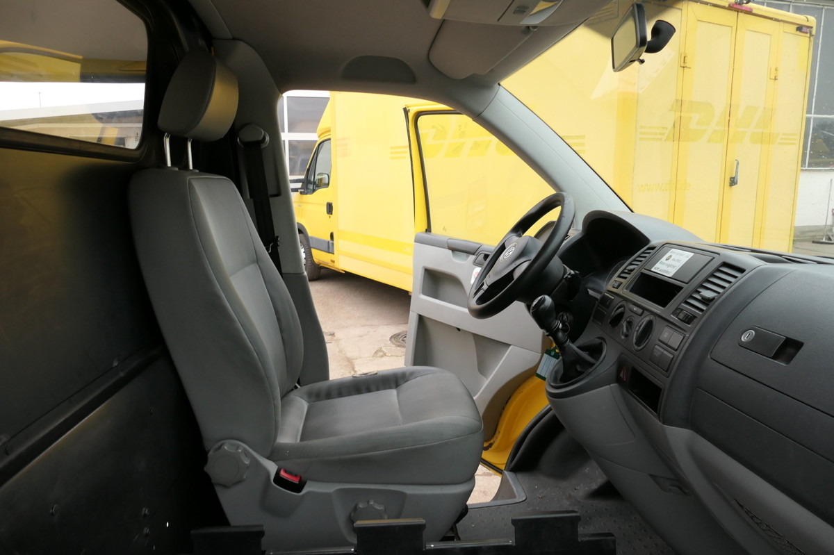 Interior photo 2: Small van VW T5 Transporter 2.0 TDI EURO-5 CoC PARKTRONIK