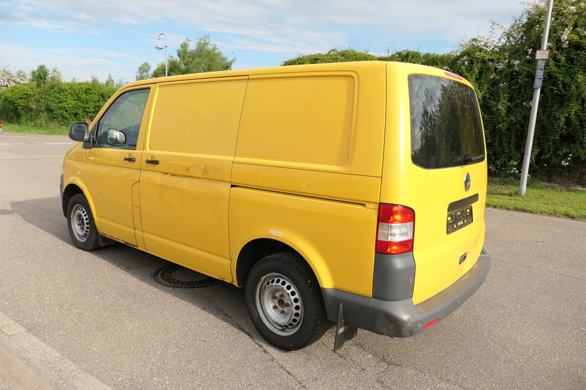 VW T5 Transporter 2.0 TDI PARKTRONIK EURO-5 2xSCHIE - Small van: picture 5 VW T5 Transporter 2.0 TDI PARKTRONIK EURO-5 2xSCHIE - Small van: picture 5