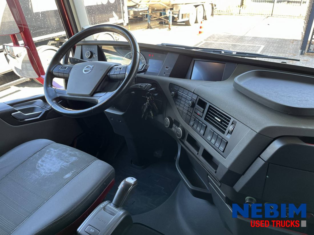 Volvo FH 460 4x2 LNG - MA - Chassis Code - Tractor unit: picture 4 Volvo FH 460 4x2 LNG - MA - Chassis Code - Tractor unit: picture 4