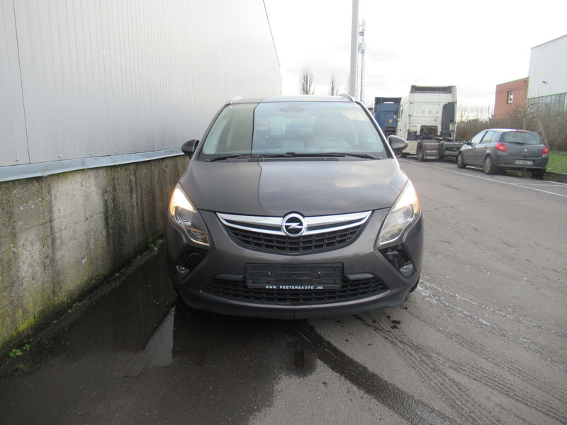 Opel Zafira Touren - Car: picture 3 Opel Zafira Touren - Car: picture 3