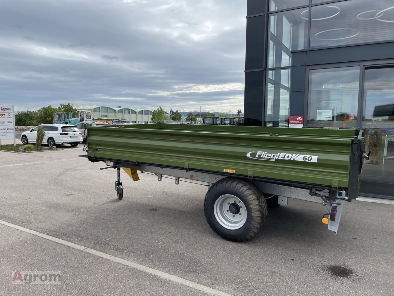 Fliegl EDK 60 FOX - Farm tipping trailer/ Dumper: picture 3 Fliegl EDK 60 FOX - Farm tipping trailer/ Dumper: picture 3