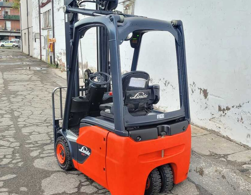 Linde E 15-02/386 (2500 ore) - Electric forklift: picture 2 Linde E 15-02/386 (2500 ore) - Electric forklift: picture 2