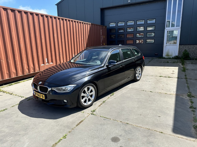BMW 3 Serie 320d touring - Car: picture 1 BMW 3 Serie 320d touring - Car: picture 1