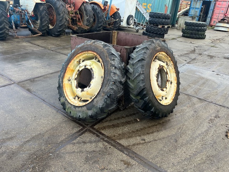 Firestone 11.2 R28 - Rim: picture 4 Firestone 11.2 R28 - Rim: picture 4