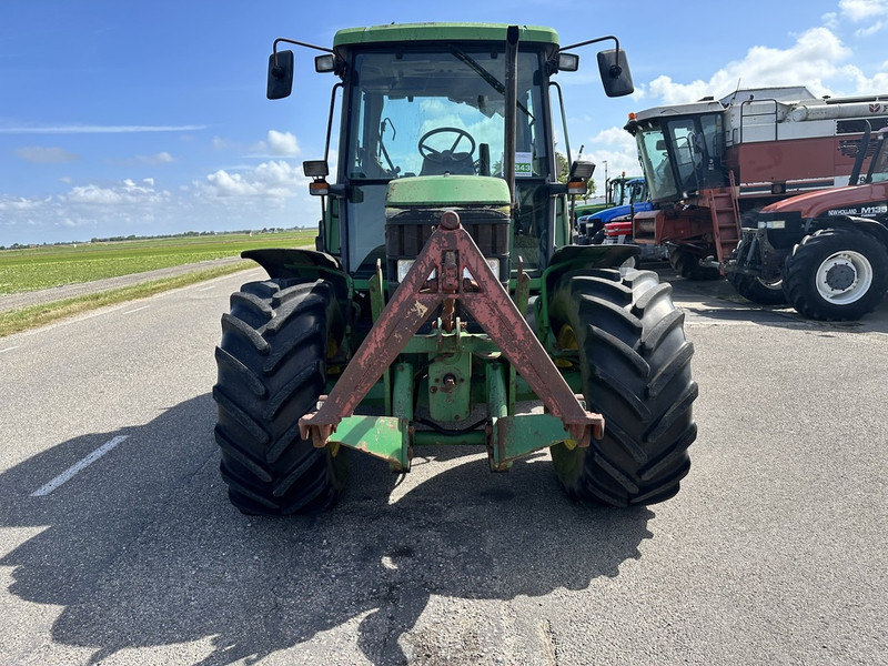 John Deere 6200 - Farm tractor: picture 2 John Deere 6200 - Farm tractor: picture 2
