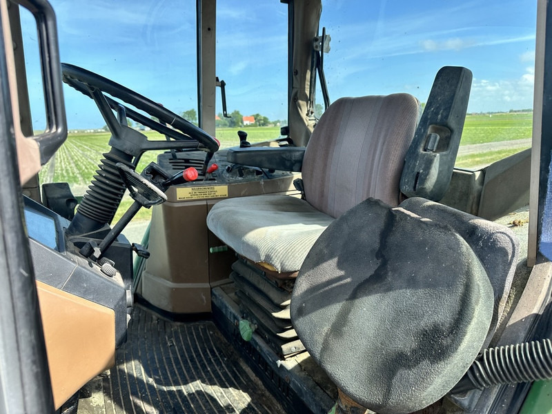 John Deere 6200 - Farm tractor: picture 4 John Deere 6200 - Farm tractor: picture 4