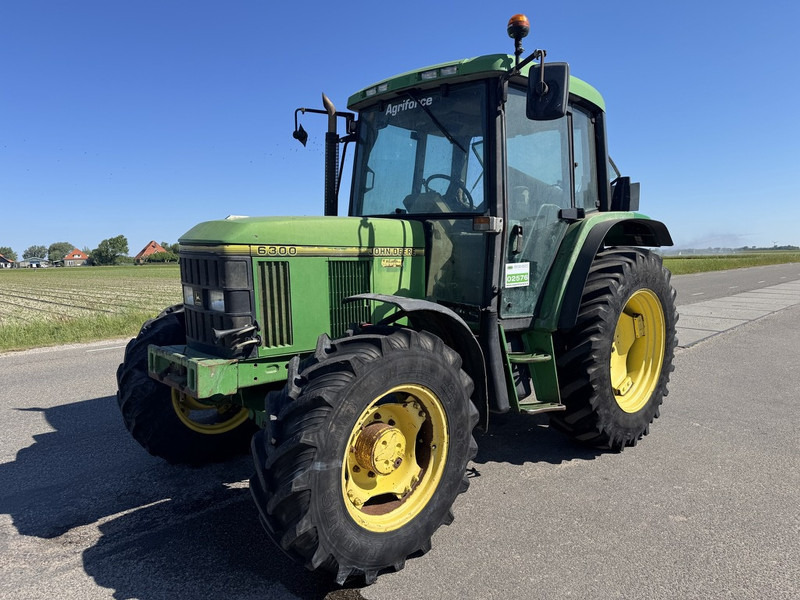 John Deere 6300 - Farm tractor: picture 1 John Deere 6300 - Farm tractor: picture 1